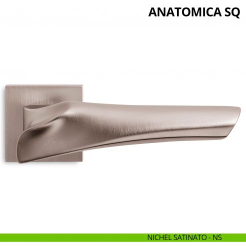 Maniglia per porta interna Anatomica SQ Ento rosetta quadrata nichel satinato