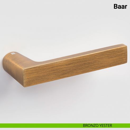 Maniglia per porta Baar Nuda Verum Italy senza rosetta - bronzo yester