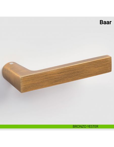 Maniglia per porta Baar Nuda Verum Italy senza rosetta - bronzo yester