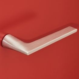 Maniglia per porta Lieve Nuda Verum Italy senza rosetta