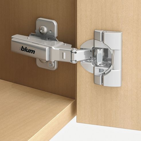 Cerniera Blum 79B9454 Clip Top Blumotion per mobili ad angolo +15 gradi III battuta a sormonto ammortizzata apertura 95 gradi