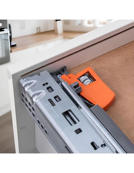 Guida Blum Tandem Blumotion 560H portata 30 kg estrazione totale ammortizzata con frizioni di montaggio