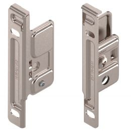 Attacco frontale destro e sinistro Blum Metabox ZSF.1700 per altezza spondina 86-118-150 mm montaggio con viti