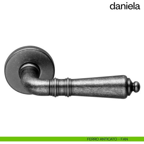 Maniglia per porta Daniela dnd Handles ferro anticato