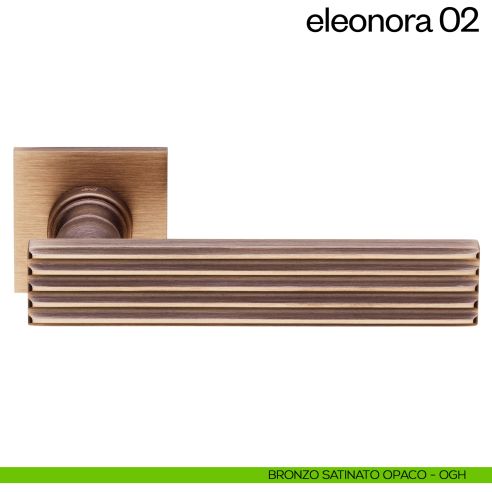 Maniglia per porta Eleonora 02 dnd handles con rosetta quadrata bronzo satinato opaco