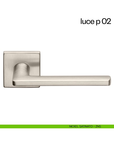 Maniglia per porta Luce P 02 dnd handles con rosetta quadrata nichel satinato