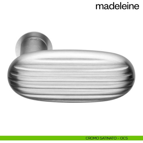 Maniglia per porta Madeleine dnd Handles con rosetta minimale Unico cromo satinato