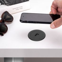 Emuca Caricabatterie wireless Airtop 2, con USB A, D.60mm, 5V DC / 2.1A (USB-10W/Qi-10W), Tecnoplastica, Nero 2