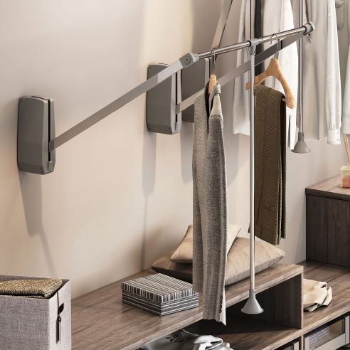 Emuca Appendiabiti da parete Hang, larghezza regolabile 600-830 mm, Acciaio e Tecnoplastica, Cromato lucido