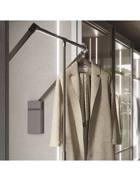 Emuca Appendiabiti per armadio Sway, larghezza regolabile 600 - 830mm, Acciaio, Alluminio e Tecnoplastica, Verniciato titanio