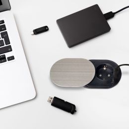 Emuca Multiconnettore con coperchio scorrevole Vertikal Flat 60, diametro 60 mm, 1 presa Schuko, 1 USB Tipo A, 1 USB Tipo C 2