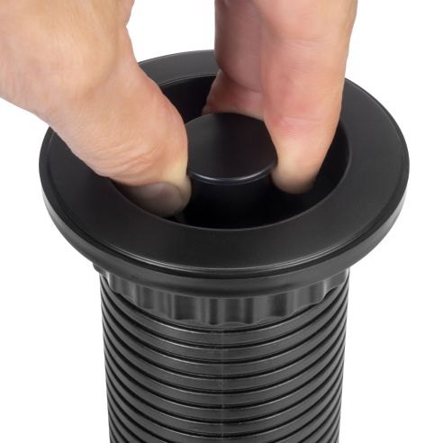 Emuca Multipresa estraibile Vertikal, 3 prese Schuko, 2 USB tipo A, Tecnoplastica e Alluminio, Verniciato nero