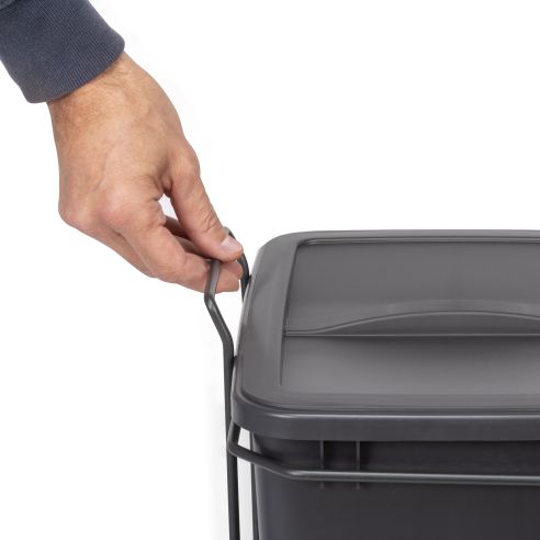 Emuca Contenitore per la raccolta differenziata Recycle da montare sul fondo e da estrarre manualmente in cucina Recycle 2x35lt