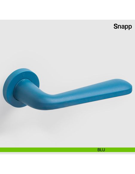 Maniglia porta Snapp Verum Italy realizzata in plastica riciclata - blu