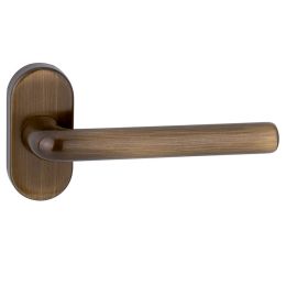 Maniglia per porta Collo Basso 026 Reguitti con rosetta ovale