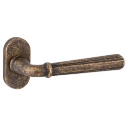 Maniglia per porta Charme 900 Reguitti con rosetta ovale