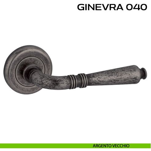 Maniglia per porta Ginevra 040 Reguitti con rosetta ad avvitare argento