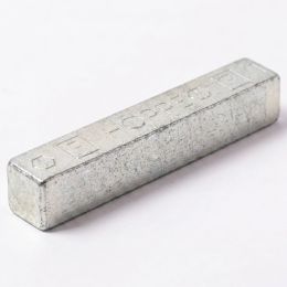 Perno quadro 9x9 mm per maniglione antipanico anta passiva Ninz 3105001.001