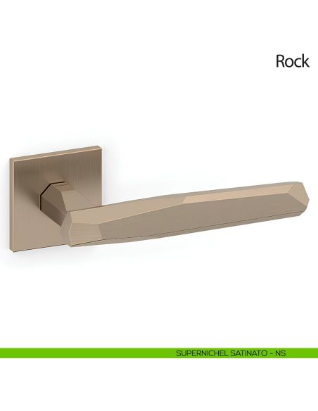 Maniglia per porta Rock Olivari con rosetta quadrata bassa nichel satinato