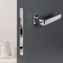 Kombo Box Colombo Design con maniglia Robocinque S minimale e Serratura SpinOff Krona Koblenz cromo