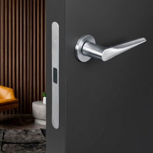 Kombo Box Colombo Design con maniglia Peak e Serratura SpinOff Krona Koblenz cromat