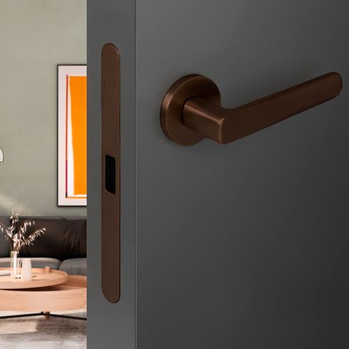 Kombo Box Colombo Design con maniglia Robot6 e Serratura SpinOff Krona Koblenz umber bronze