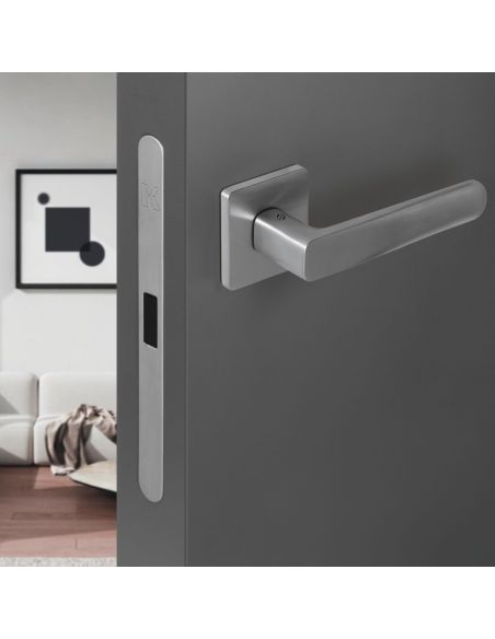 Kombo Box Colombo Design con maniglia Robot6 S e Serratura SpinOff Krona Koblenz cromat