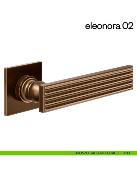 Maniglia per porta Eleonora 02 dnd handles con rosetta quadrata bronzo sabbiato opaco
