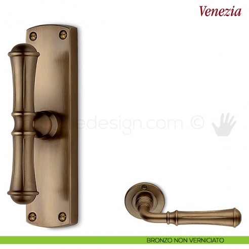 Maniglia per finestra cremonese Venezia Antologhia con placca bassa bronzo non verniciato