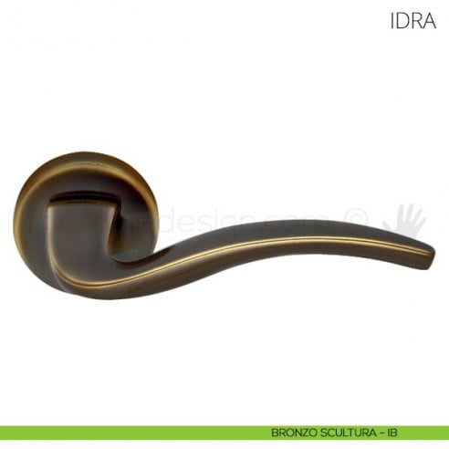 Maniglia per porta Idra Mandelli bronzo scultura
