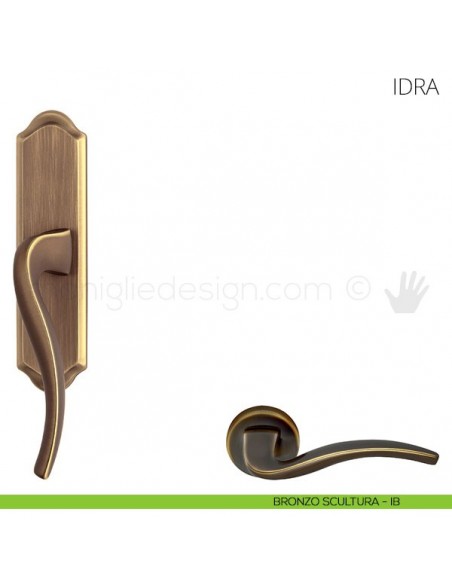 Maniglia per finestra cremonese Idra Mandelli bronzo scultura