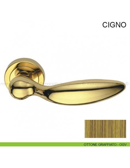 Maniglia per porta Cigno Pasini ottone graffiato