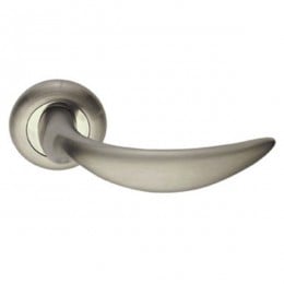 Maniglia per porta Katana Pasini