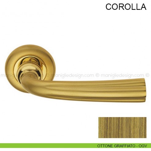 Maniglia per porta Corolla Pasini ottone graffiato