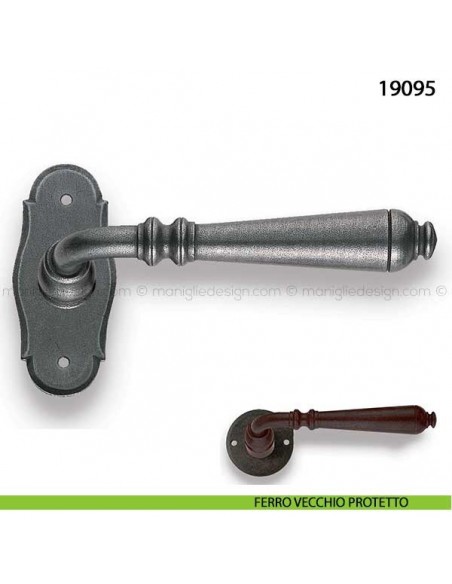 Maniglia in ferro per porta Metal Style 19095 con rosetta ovale ferro vecchio protetto