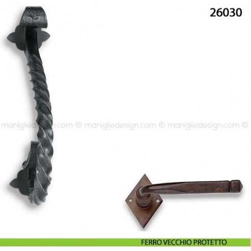Maniglione in ferro per porta Metal Style 26030 interasse 170 mm ferro vecchio protetto