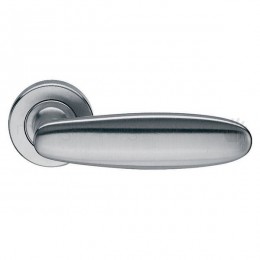 Maniglia per porta H 326 AC 1 Fusital con rosetta fine