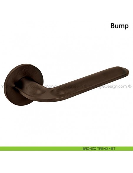 Maniglia per porta Bump Frascio con rosetta bassa bronzo trend