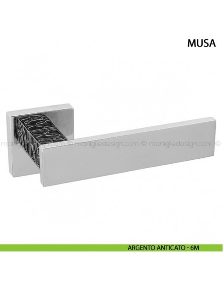 Maniglia per porta Musa Comit argento anticato