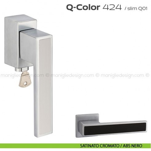 Maniglia per finestra martellina DK con chiave 424 Q-Color Reguitti satinato cromato / ABS nero
