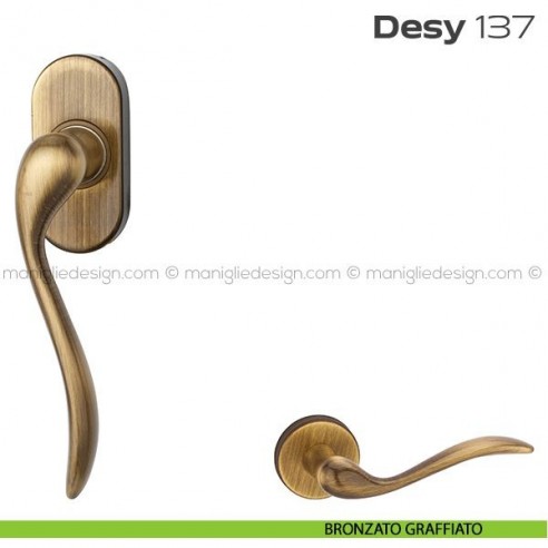 Maniglia martellina DK per finestra 137 Desy Reguitti bronzato graffiato