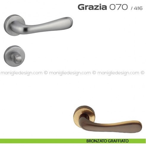 Maniglia per porta con nottolino 070 Grazia Reguitti bronzato graffiato