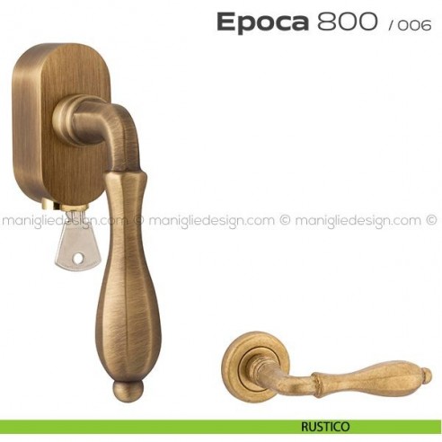 Maniglia per finestra martellina DK con chiave su placca 800 Epoca Reguitti rustico