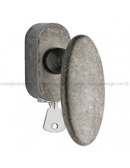 Maniglia per finestra martellina DK con chiave su placca 191 Ovalino Reguitti