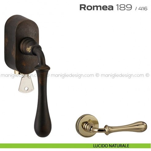 Maniglia per finestra martellina DK con chiave su placca 189 Romea Reguitti lucido naturale