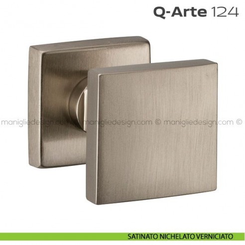 Pomolo per porta girevole 124 Q-Arte Reguitti con rosetta quadrata satinato nichelato verniciato