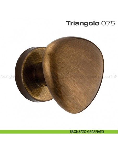 Pomolo per porta girevole 075 Triangolo Reguitti con rosetta tonda bronzato graffiato