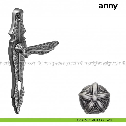 Maniglia per porta con placca Anny Poggi Mariani  Argento antico - ASI foro patent
