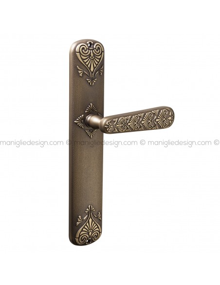 Maniglia per porta con placca Domingo Poggi Mariani