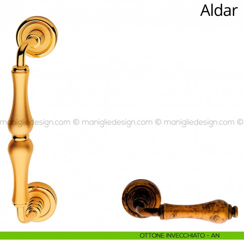 Maniglione per porta Aldar Linea Calì 218 mm con rosette ottone invecchiato